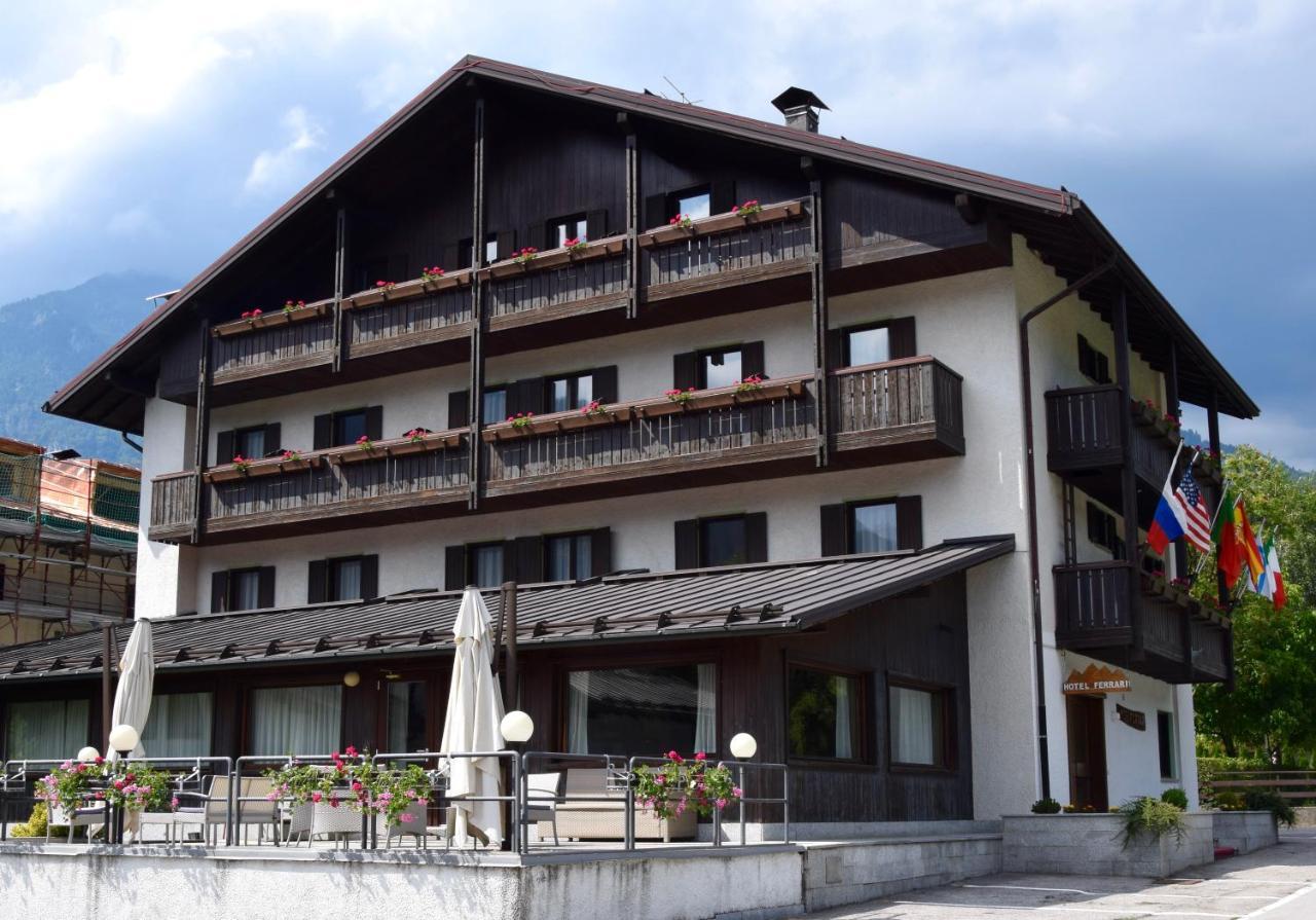 Hotel Ferrari Pinzolo Buitenkant foto