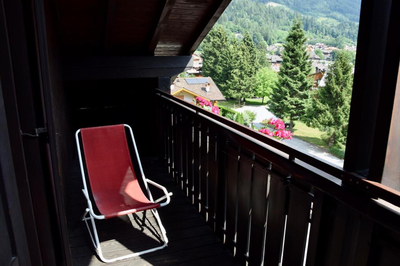 Hotel Ferrari Pinzolo Buitenkant foto