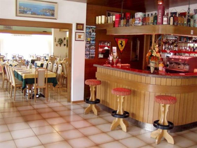 Hotel Ferrari Pinzolo Buitenkant foto