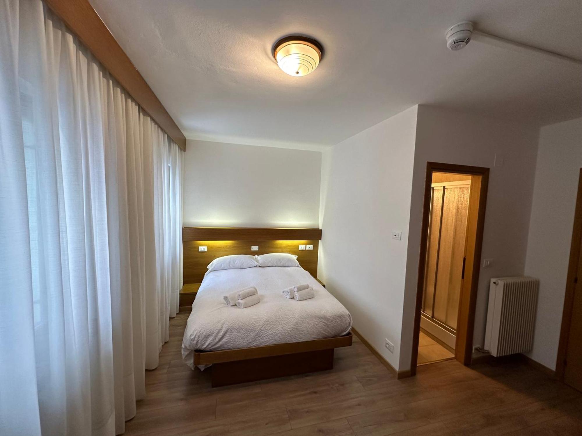 Hotel Ferrari Pinzolo Buitenkant foto