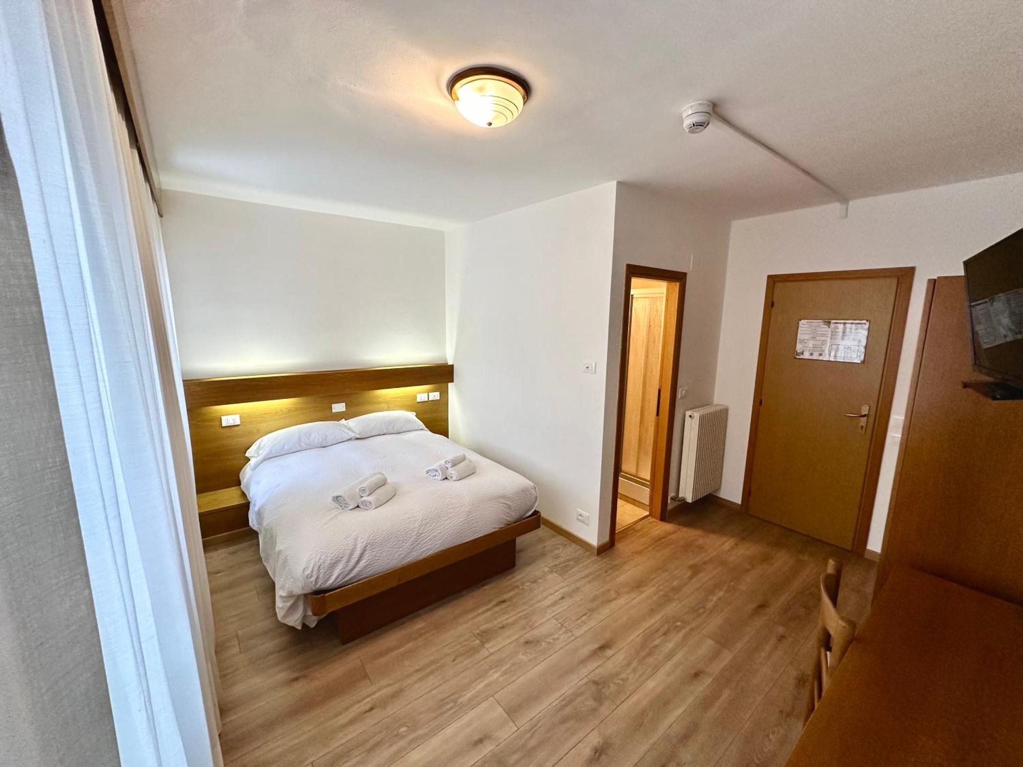 Hotel Ferrari Pinzolo Buitenkant foto